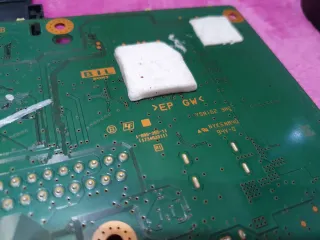 Main! TV. / SONY. Modelo: 32R403B