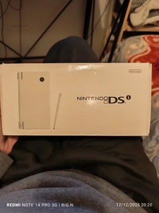 Nintendo DSi Blanca en Caja