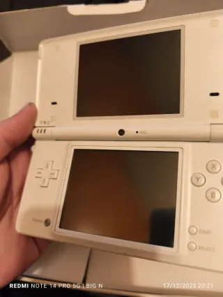 Nintendo DSi Blanca en Caja