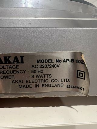 Tocadiscos Akai AP-B102 Plata - Vintage Hi-Fi