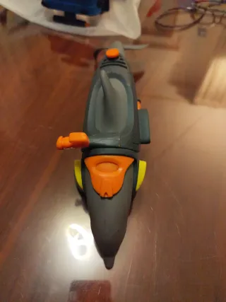 Muñeco Action Man con Delfín