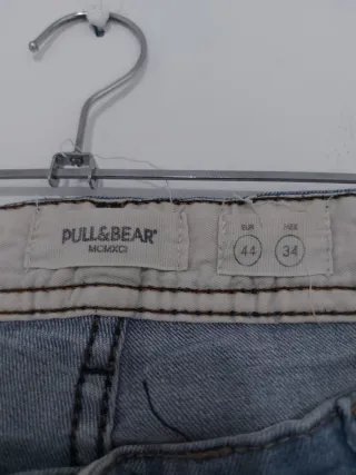 Pantalón vaquero Pull&Bear desgastado Talla L