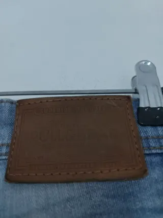 Pantalón vaquero Pull&Bear desgastado Talla L