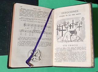 LA SEMANA SANTA - LUIS RIBERA - LATÍN-CASTELLANO