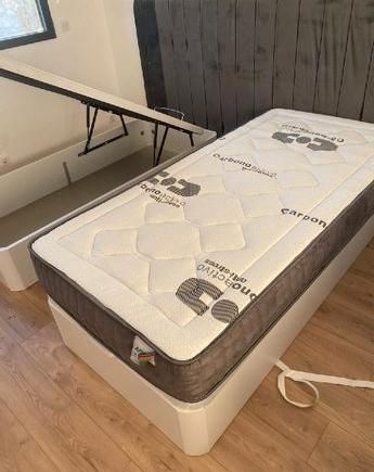 Canapé com colchão para separação de viscoelástica ou líquidos