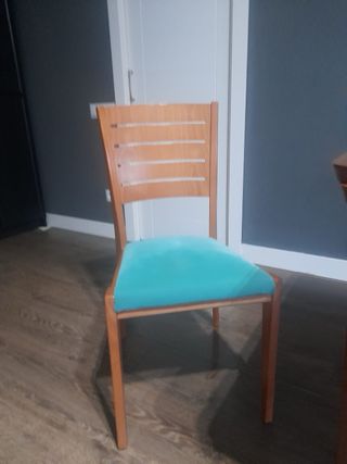 Mesa extensible madera + 4 sillas