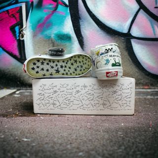 Vans Skate Half Cab No Comply Daniel Johnston