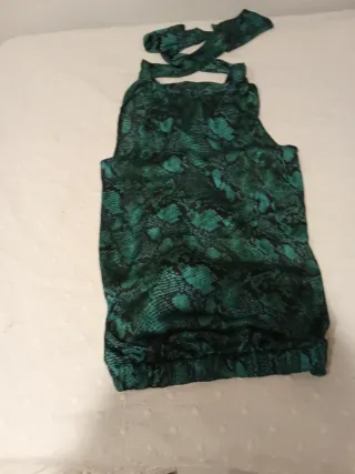 Blusa Verde Estampado Serpiente