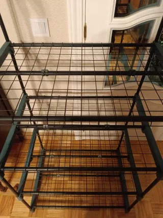 Invernadero de jardín verde