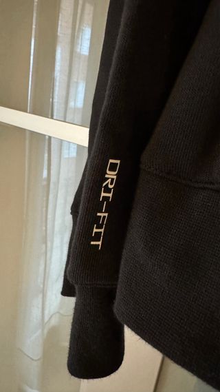 Vendo sudadera Nike Pro Dri-Fit Talla: M