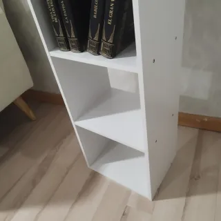 Estantería Blanca Moderna