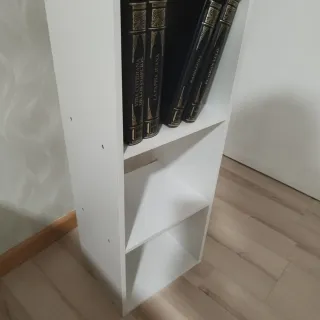 Estantería Blanca Moderna