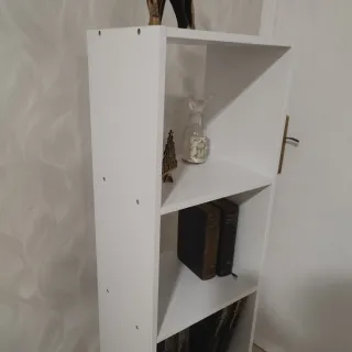 Estantería Blanca Moderna