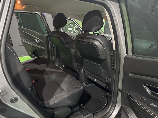 RENAULT Grand Scénic Limited Blue dCi