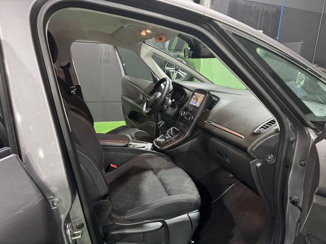RENAULT Grand Scénic Limited Blue dCi