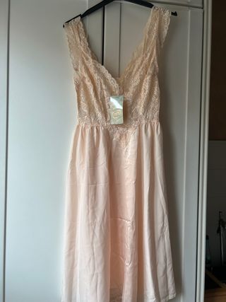 Camisón lencería encaje beige/rosa