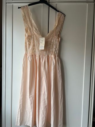 Camisón lencería encaje beige/rosa