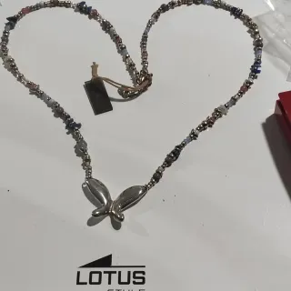 Collar mariposa piedras multicolores