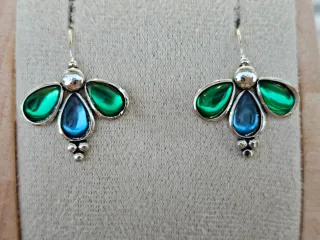 Pendientes plateados mariposa azul y verde