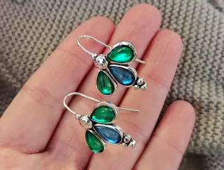 Pendientes plateados mariposa azul y verde