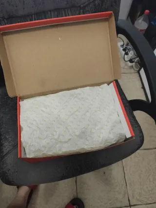 Zapatillas Blancas Nuevas!