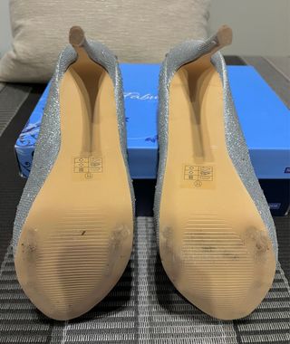 Zapatos de tacón Pleaser con pedrería