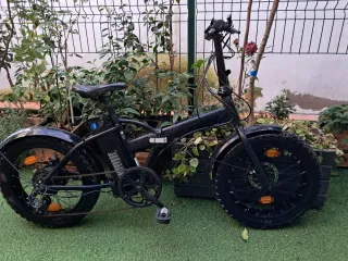 Bicicleta Eléctrica Plegable Negra