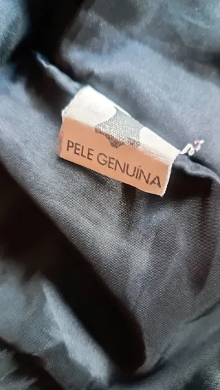 Chaqueta de piel negra