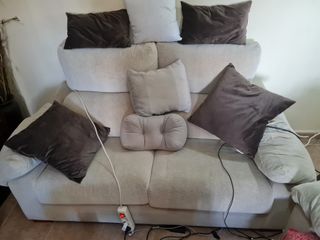 Sofá 2 plazas tela beige como nuevo