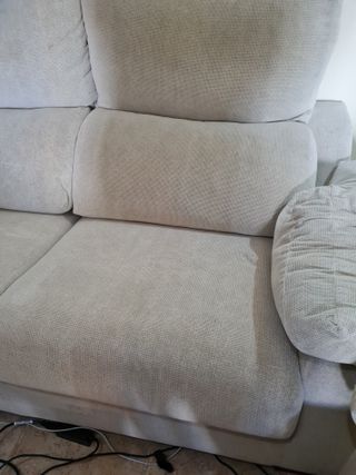 Sofá 2 plazas tela beige como nuevo