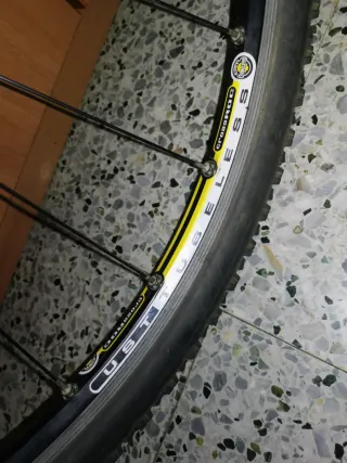 Rueda Mavic Crossroc 26 delantera Tubeless