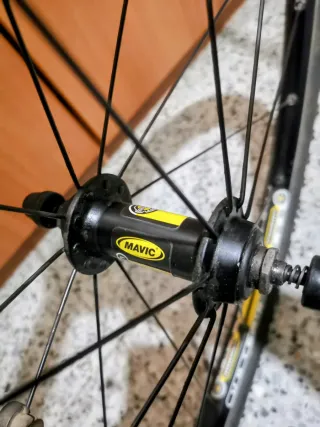 Rueda Mavic Crossroc 26 delantera Tubeless