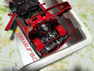 Ferrari F50 Bburago 1/18 con scatola originale