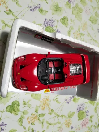 Ferrari F50 Bburago 1/18 con scatola originale