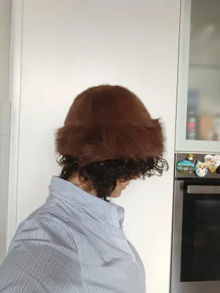 Cappello invernale con pelo sintetico
