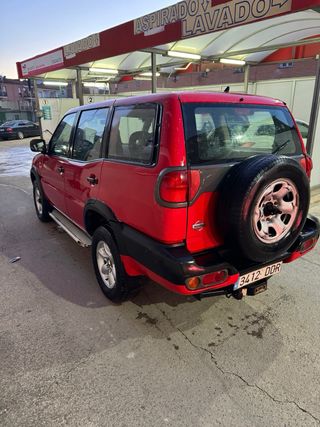 Nissan Terrano II 2005