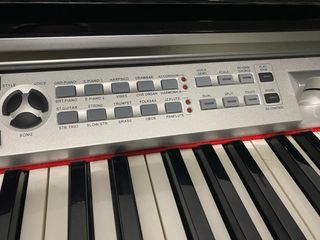 Piano Eléctrico Negro