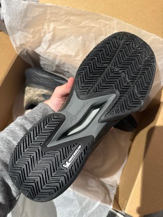 Zapatillas Tenis/Pádel Babolat Negro/Dorado Unisex