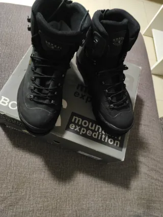 Botas de montaña talla 41