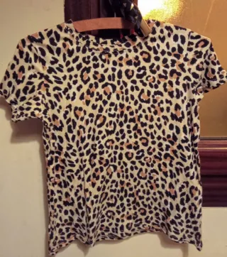 Camiseta manga corta estampado leopardo
