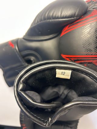 Guantes de Boxeo Venum Gladiator Negros y Rojos