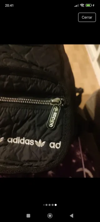 Mochila Adidas negra acolchada