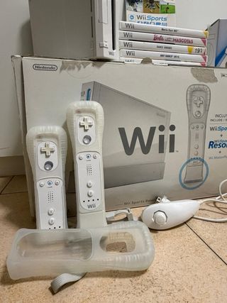 Consola Nintendo Wii + Juegos y Accesorios