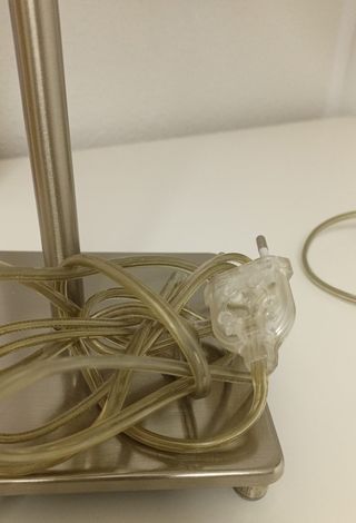 Coppia di lampade da tavolo in metallo e tessuto marrone