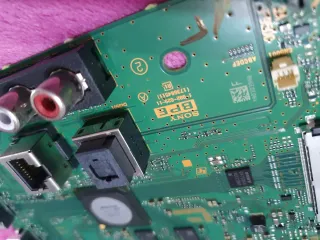 Main! TV. / SONY Modelo: 50WF660