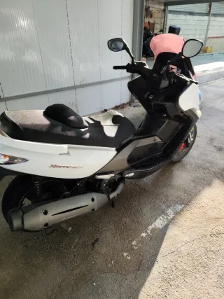 Moto Kymco 500 ABS como nueva