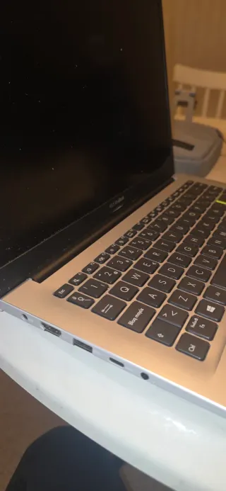 Asus VivoBook 14 Argento