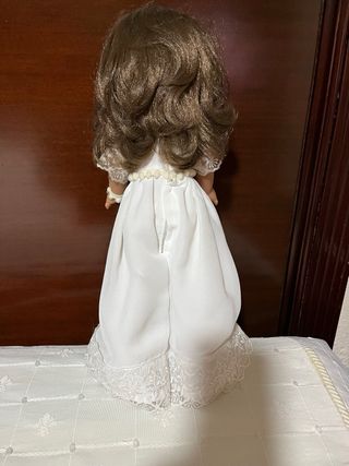 Muñeca Arias Comunión Blanca