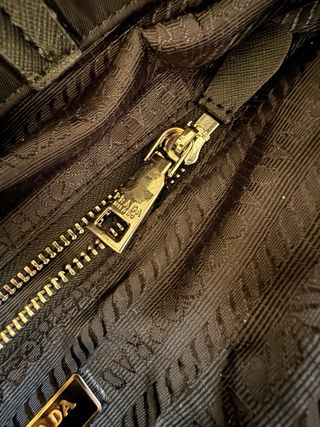 Borsa Prada nera in nylon