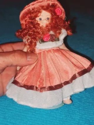 Conjunto de duas bonecas em tecido e baquelite